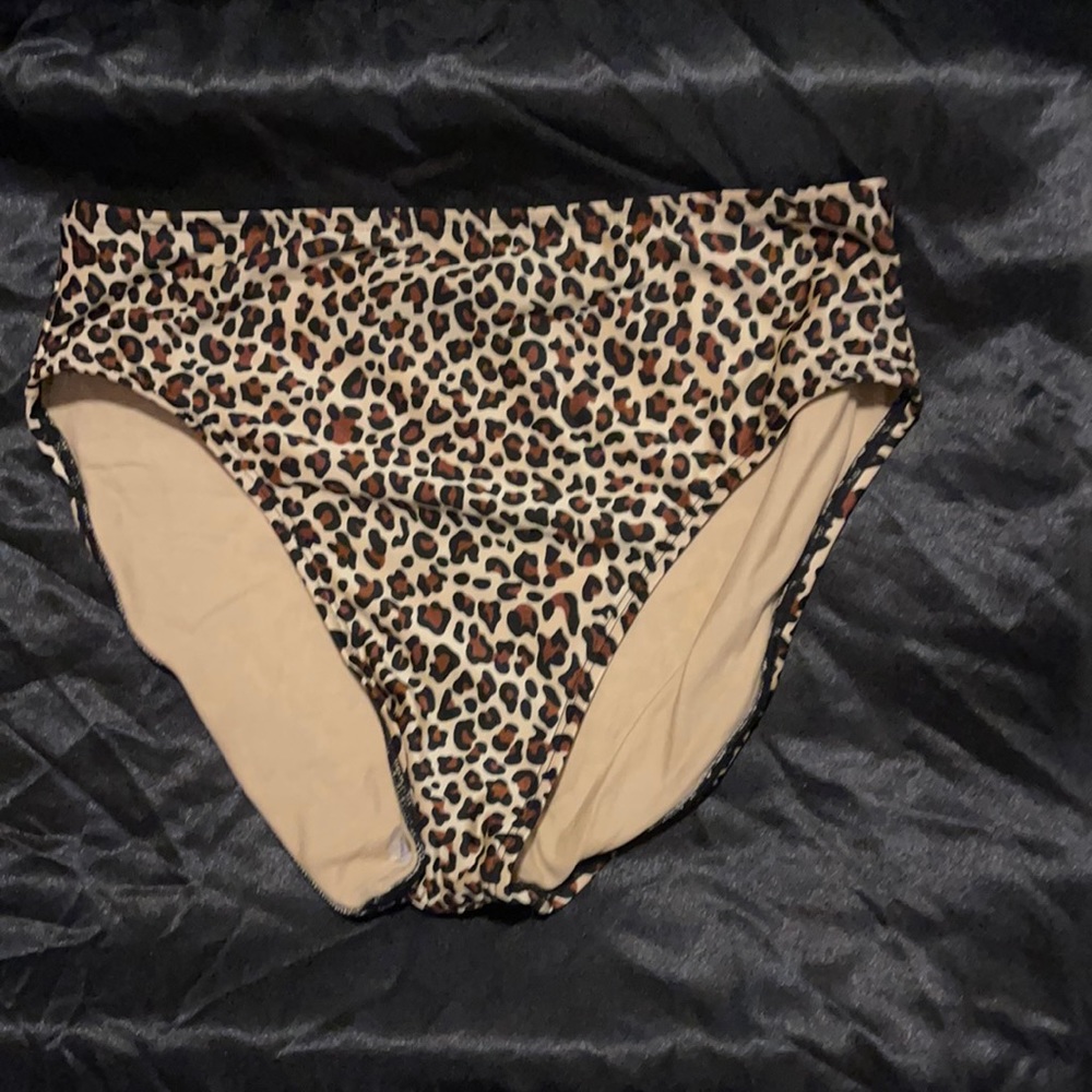 Bettie page swimsuit